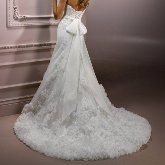 Maggie Soterro - Picture 2 of 4